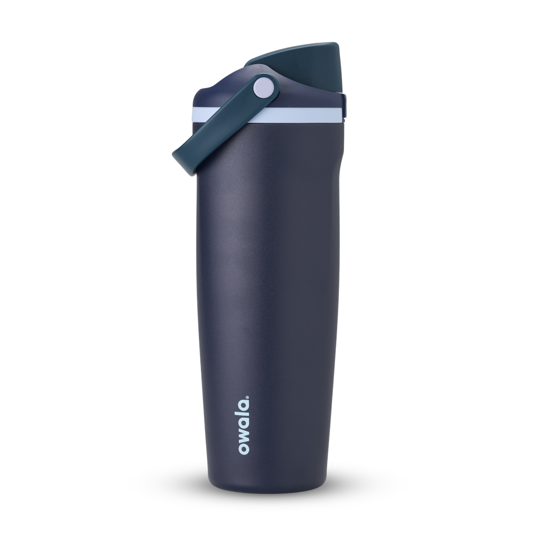 FreeSip Sway 32oz, deep navy blue tumbler with dark teal flip cap and pale blue carry loop