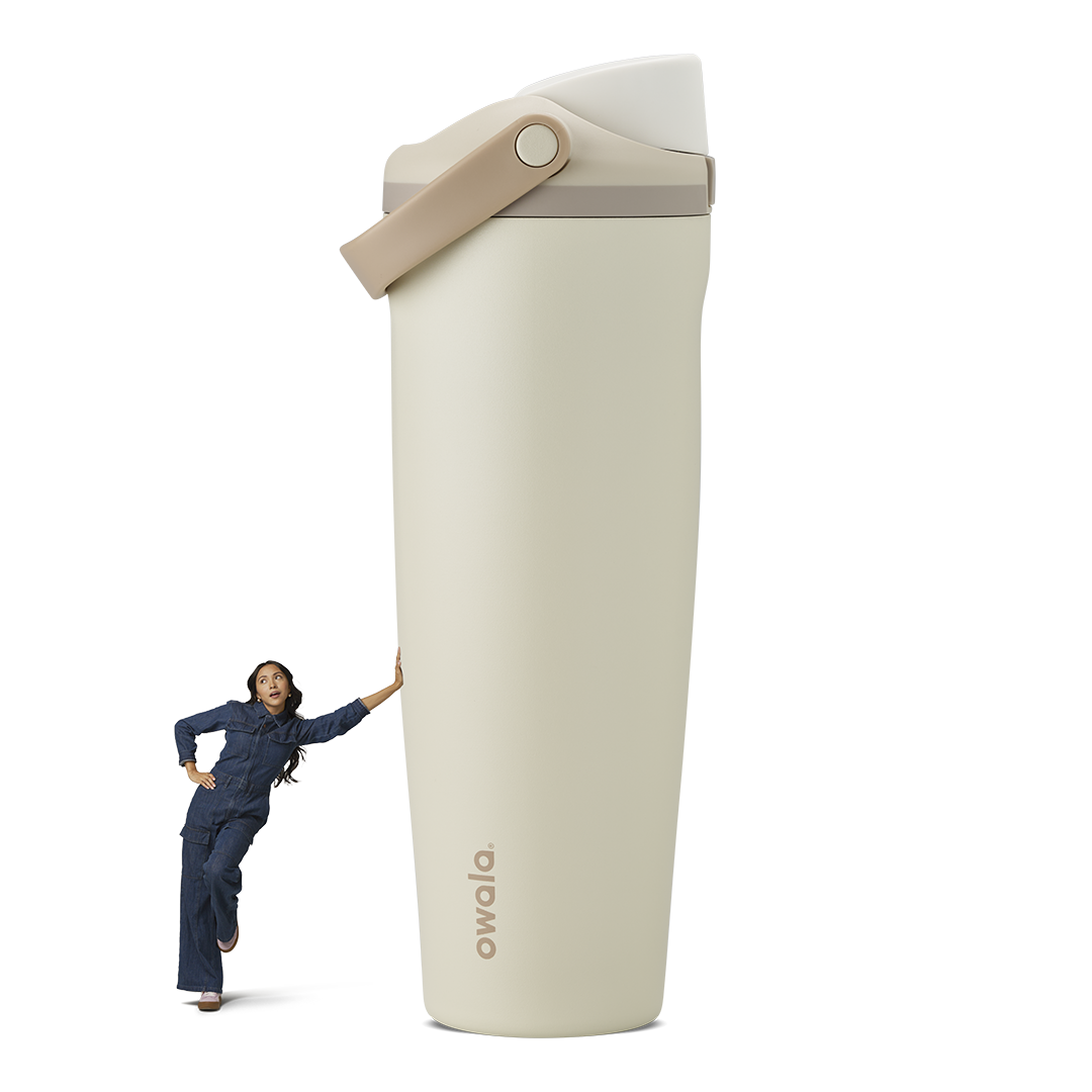 FreeSip Sway 40oz tumbler in Lightly Toasted