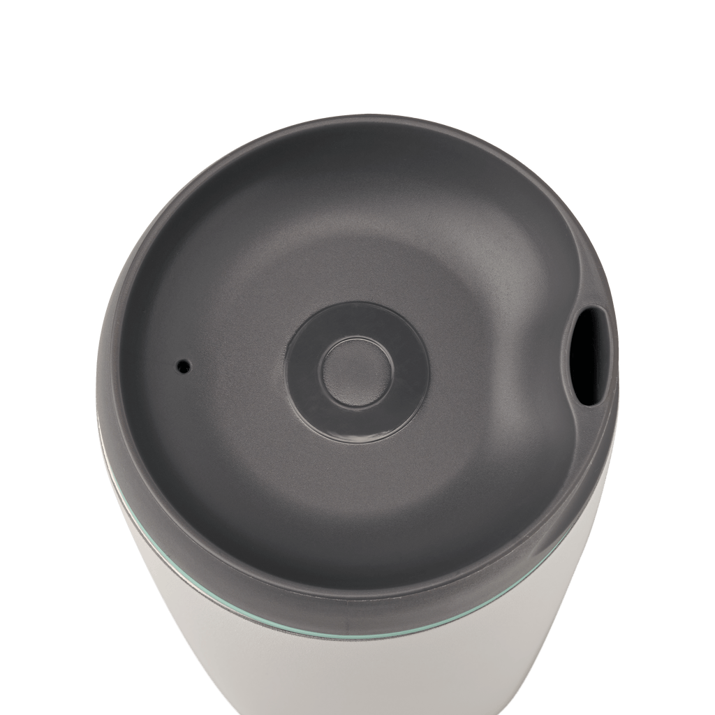 SmoothSip in Cloudscape, lid detail