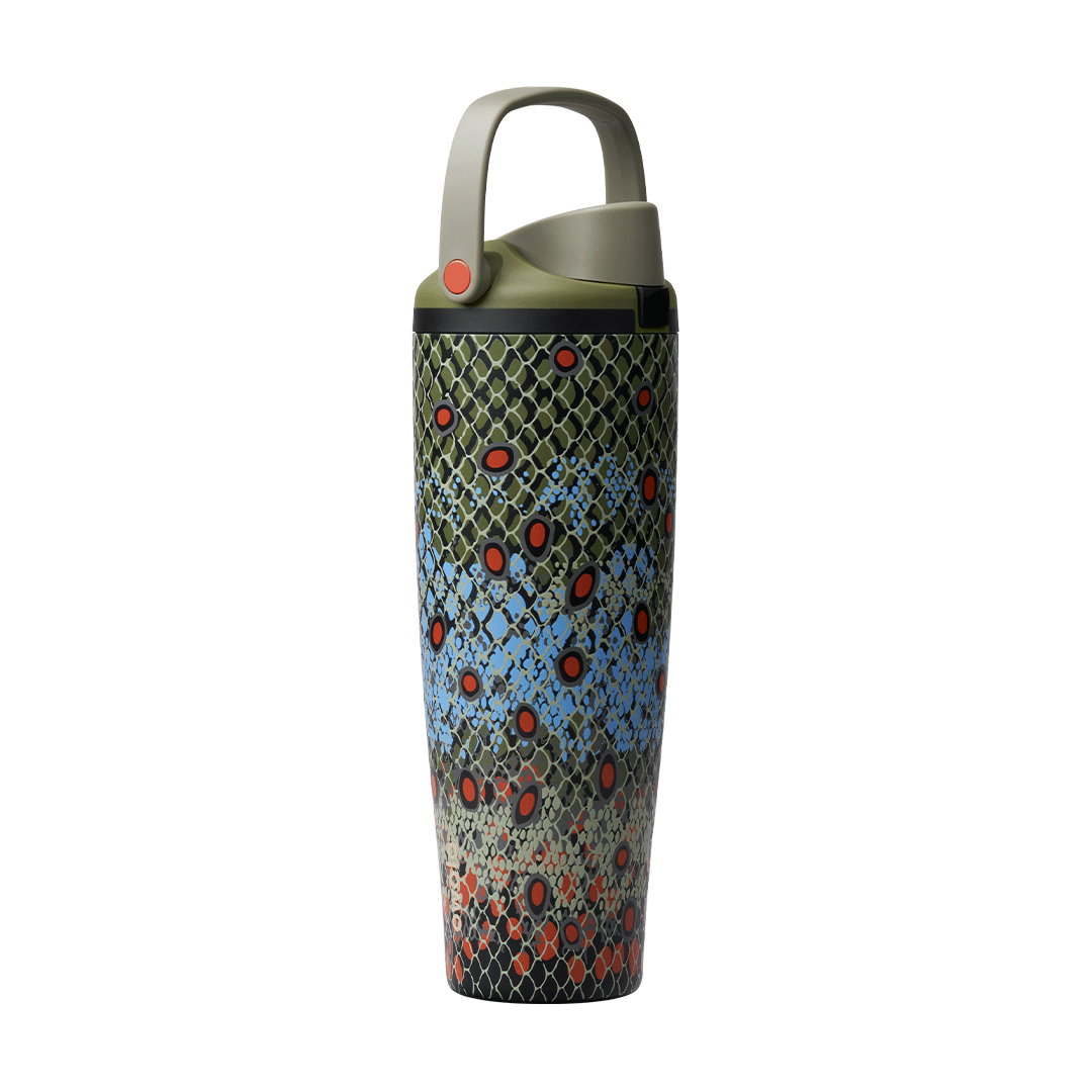 FreeSip Sway 40oz Off the Hook; rotating view of body covered in a dense fish-scale mosaic pattern blending olive green, sky blue, and orange-red speckled scales, with sage green flip cap, olive carry loop, and red push-button